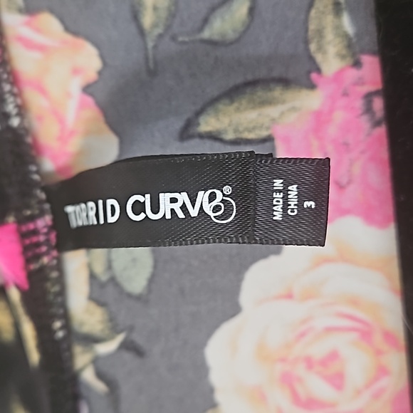 COPY - Torrid  Robe - Picture 4 of 6